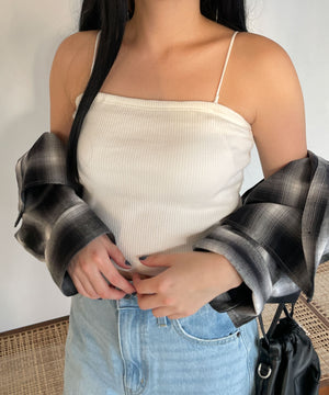 オフホワイト　モデル:155cm M着用