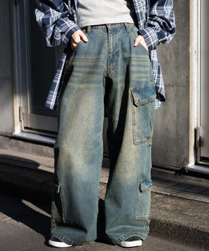 デニム中濃加工 モデル：155cm M着用