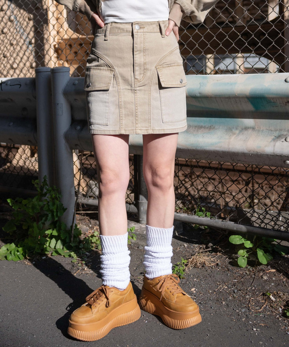 ベージュ　モデル:155cm　F着用