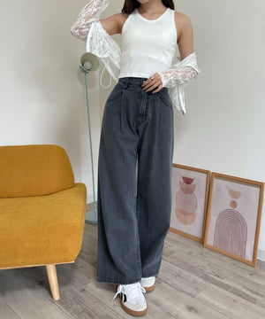 オフホワイト モデル：160cm S着用