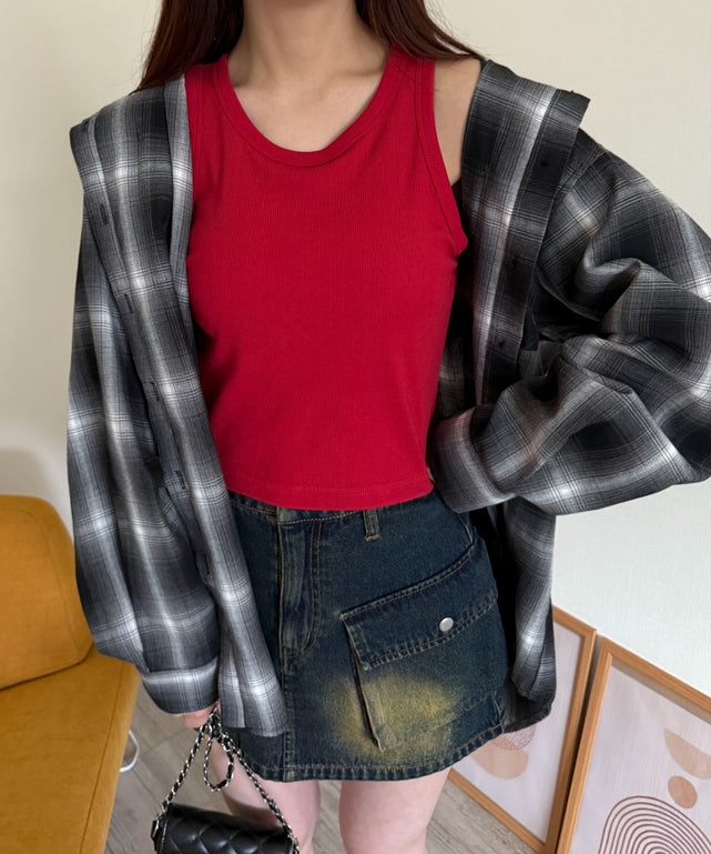 レッド　モデル:160cm M着用