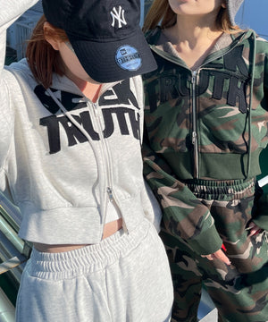 ロゴZIPショートパーカー