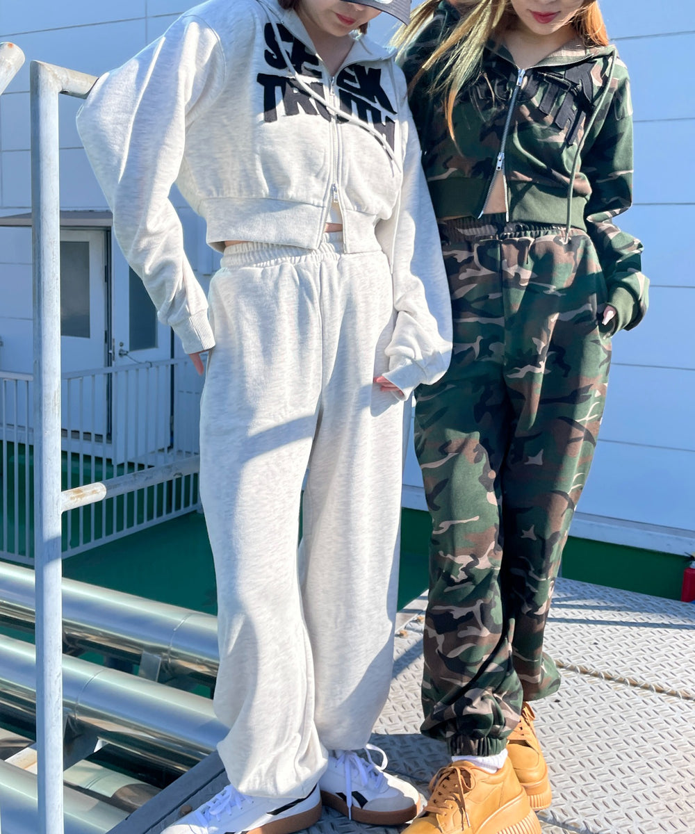 ロゴZIPショートパーカー