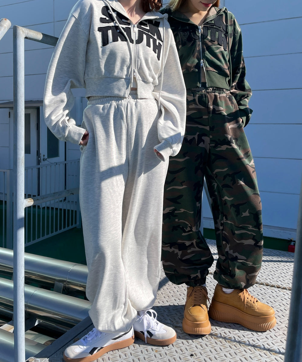 ロゴZIPショートパーカー