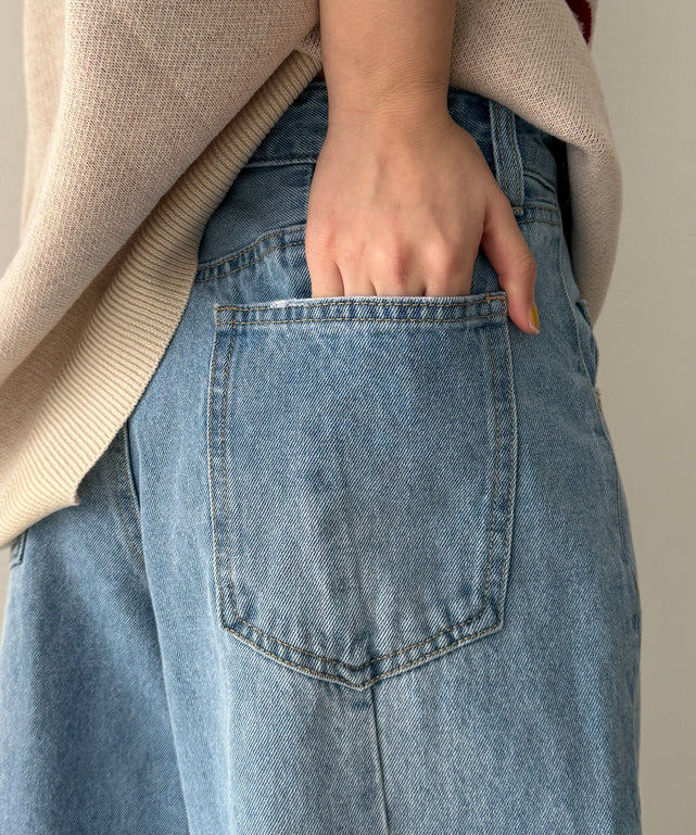 カーブラインバレルレッグデニムパンツ