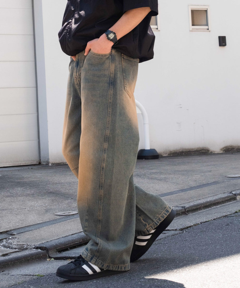 デニム淡加工 モデル：175cm L着用