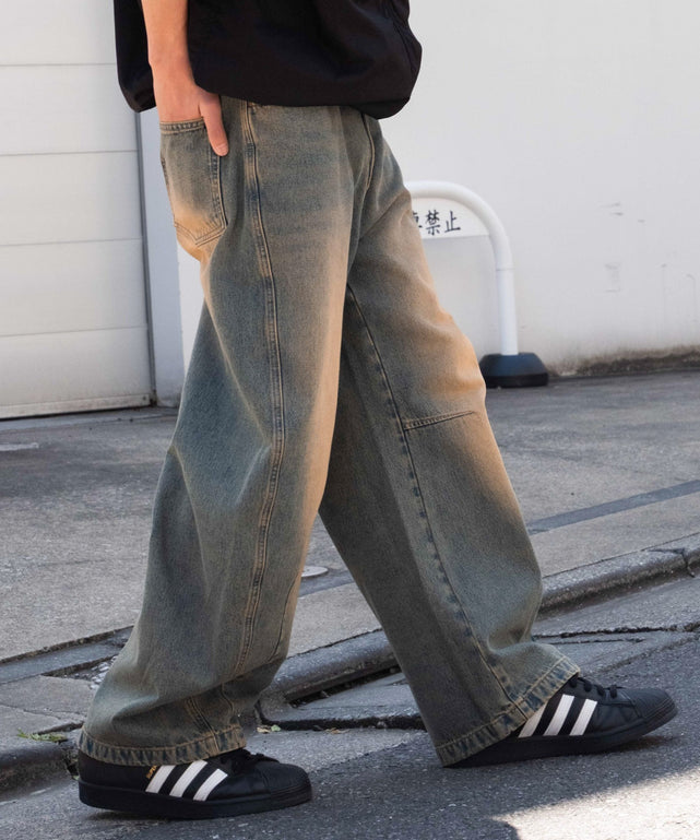 デニム淡加工 モデル：175cm L着用