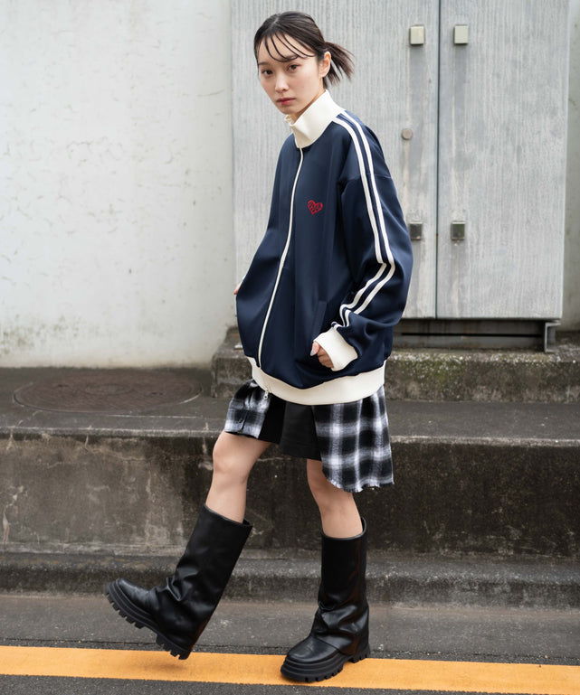 ネイビー 　モデル:161cm L着用