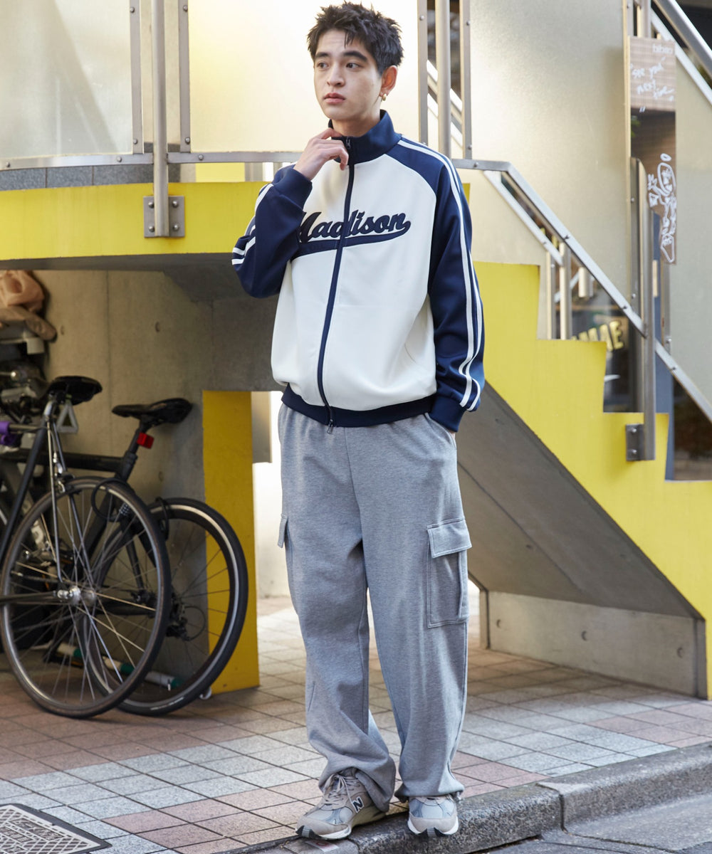 ネイビー　モデル:180cm L着用