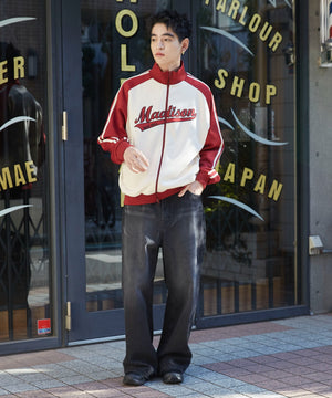 ワイン　モデル:180cm L着用