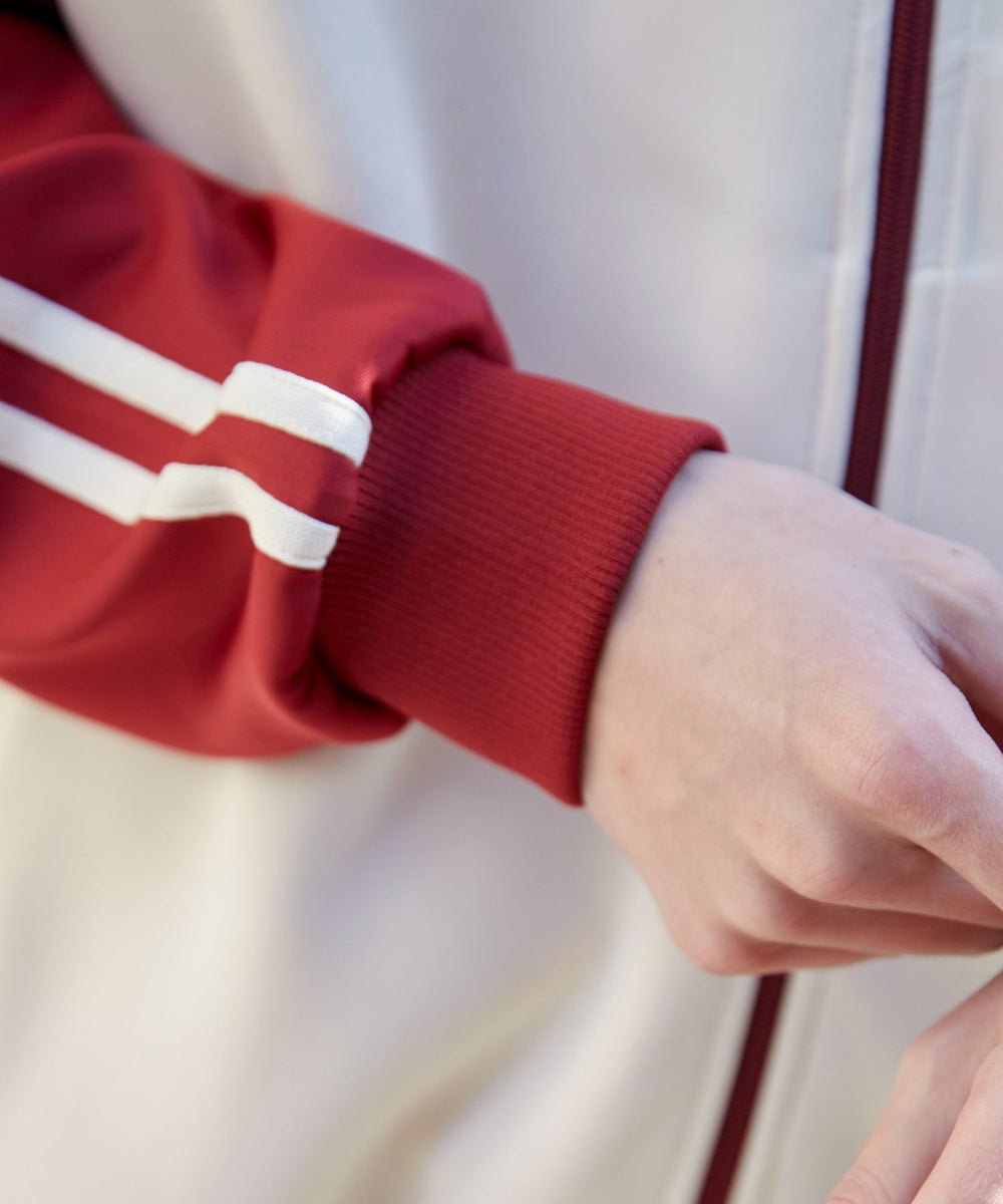 ワイン　モデル:180cm L着用