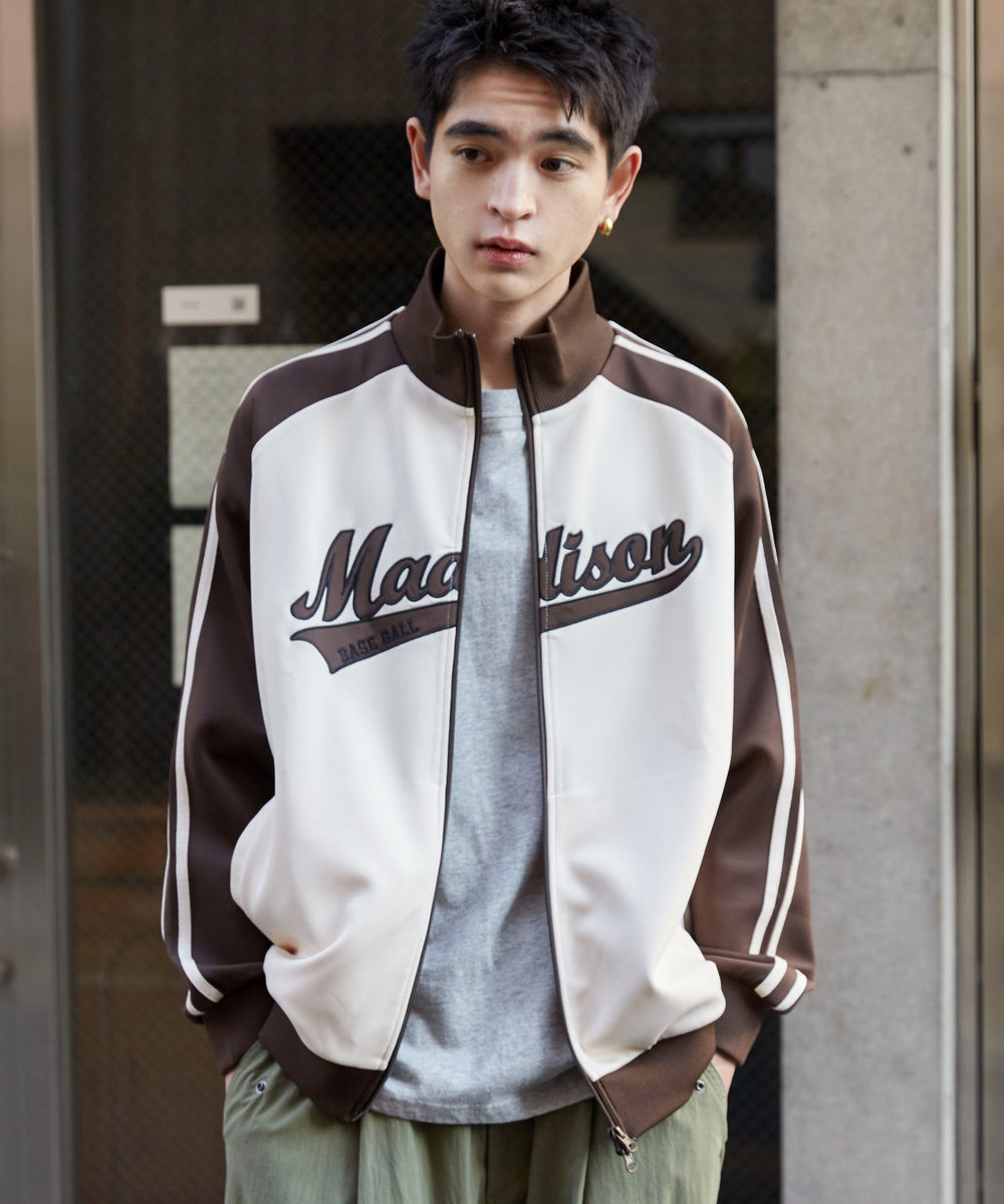 ブラウン　モデル:180cm L着用