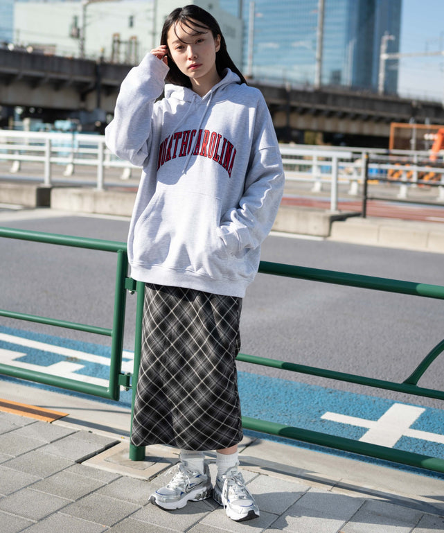 アッシュグレー　モデル:161cm L着用