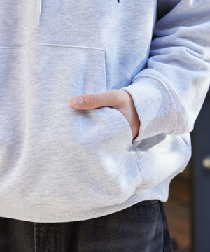 ワッペンロゴパーカー