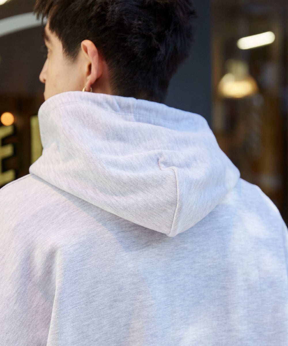 ワッペンロゴパーカー