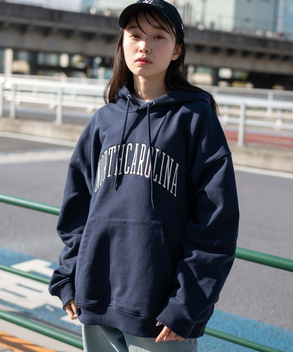 ネイビー　モデル:161cm L着用