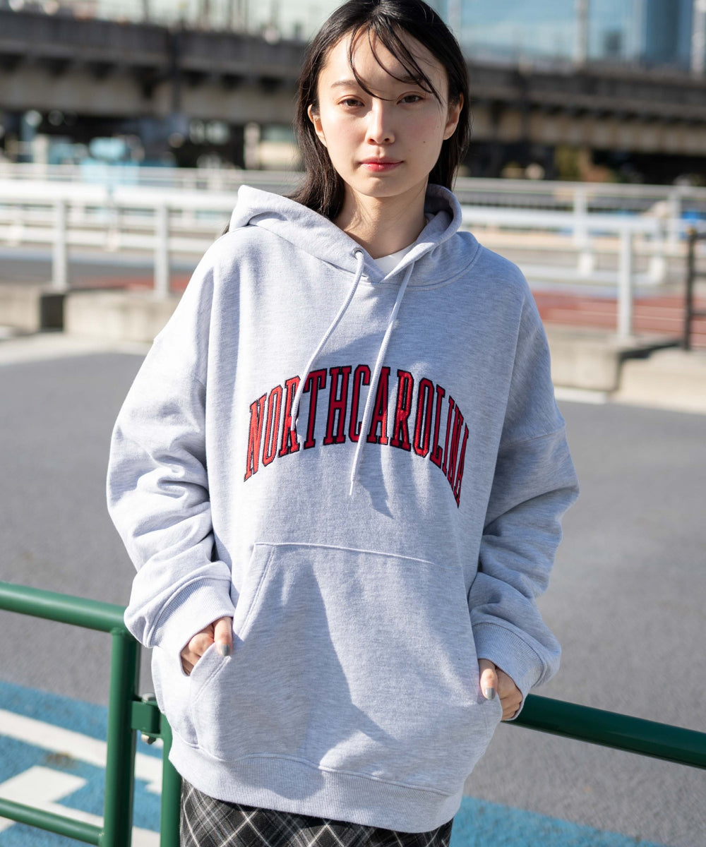 アッシュグレー　モデル:161cm L着用