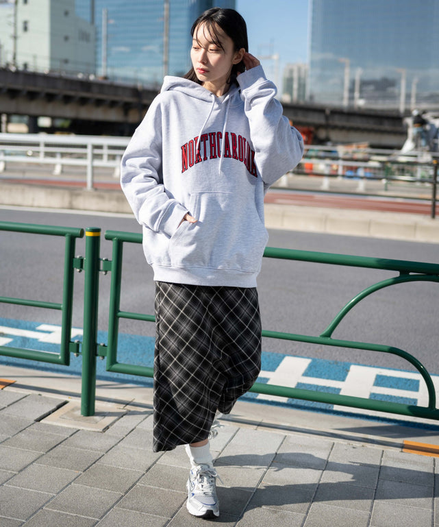 アッシュグレー　モデル:161cm L着用