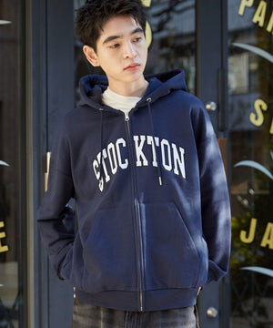 ネイビー　モデル:180cm L着用