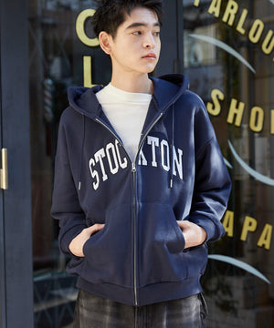 ネイビー　モデル:180cm L着用