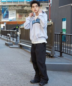 アッシュグレー　モデル:180cm L着用