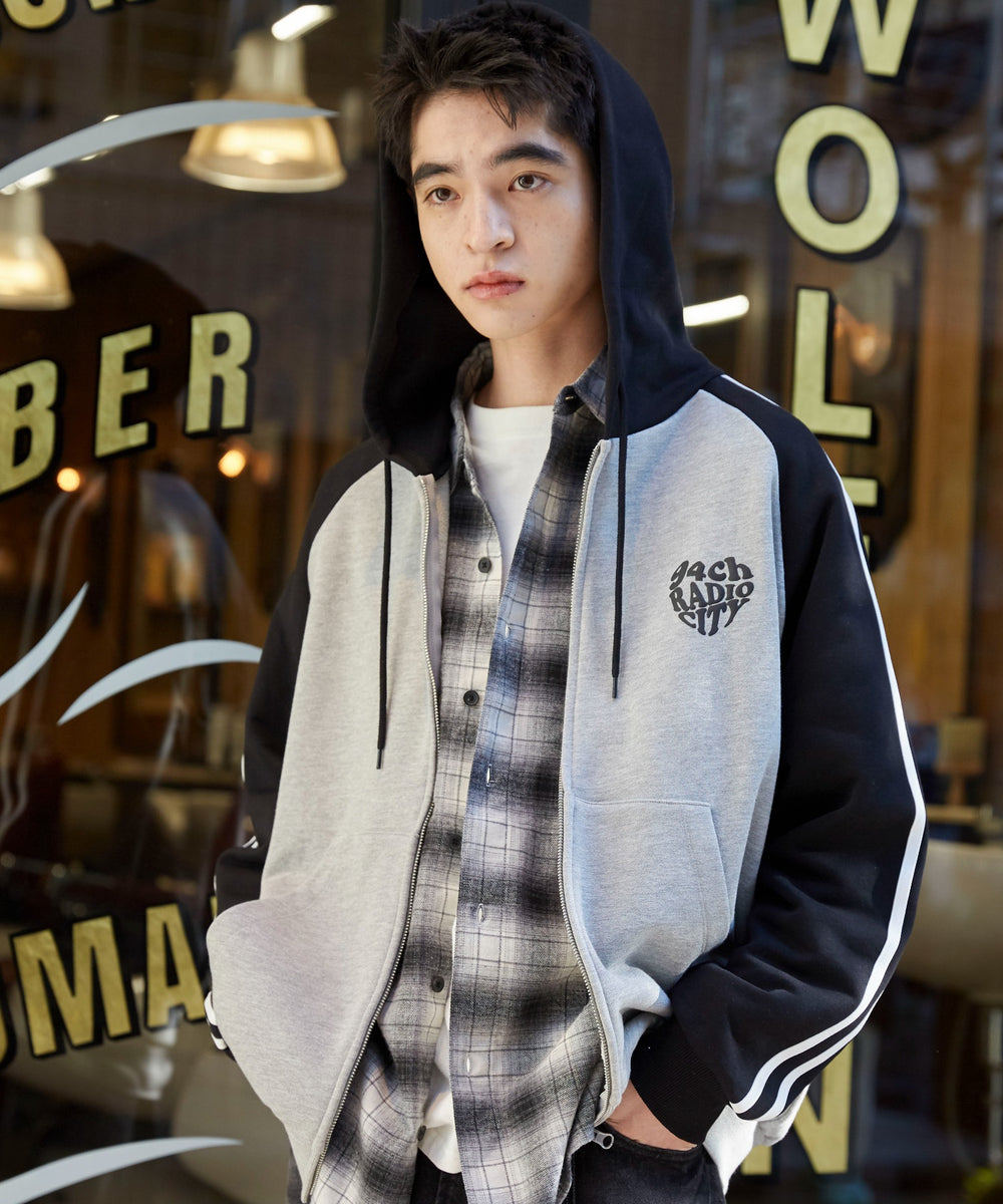 ブラック　モデル:180cm L着用