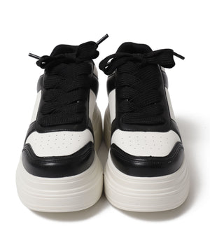 ボリュームレースアップ厚底スニーカー