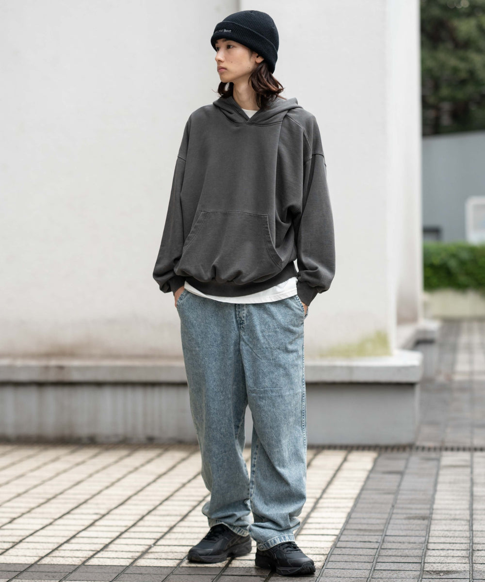 デニム淡加工  モデル：175cm L着用