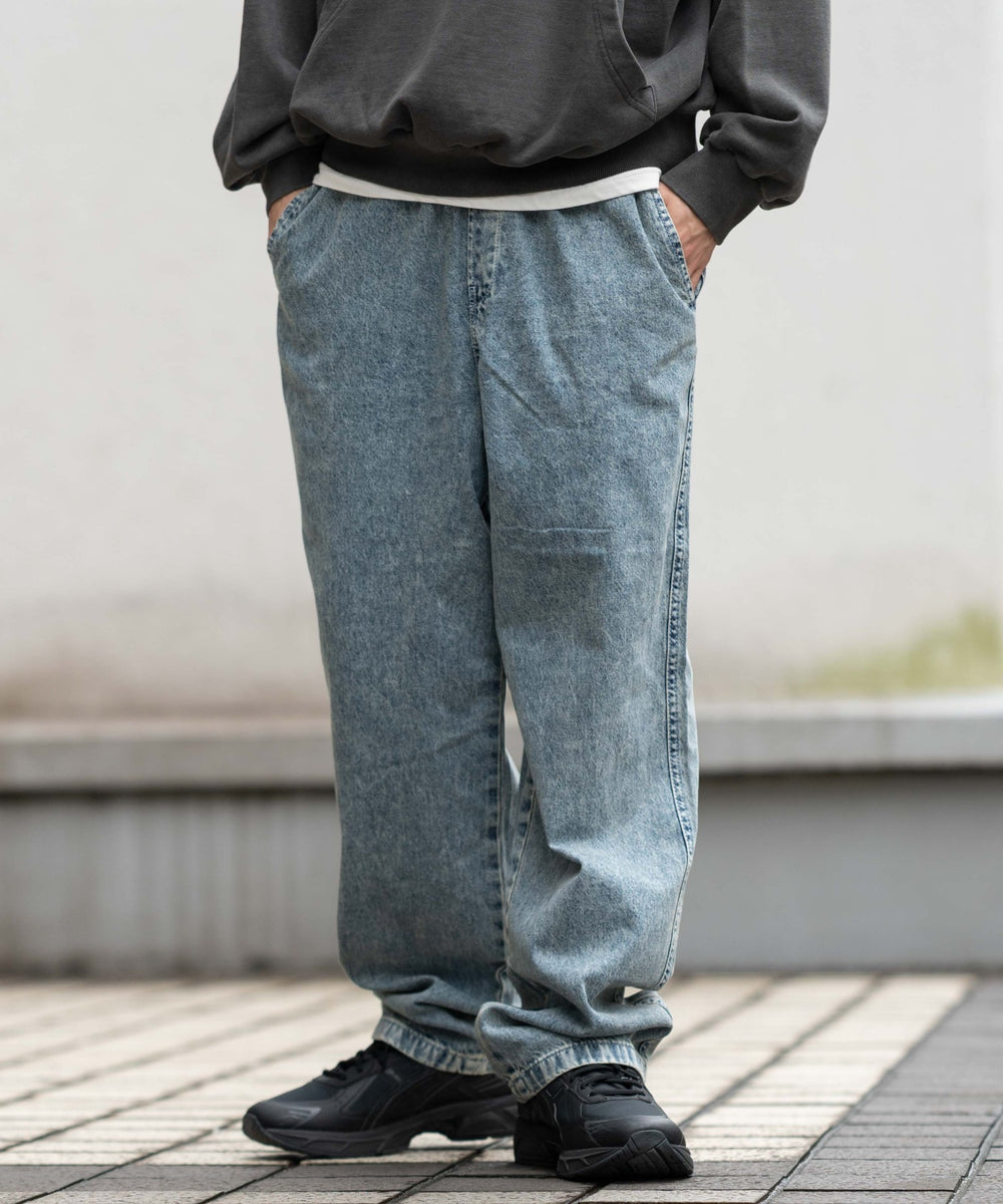 デニム淡加工  モデル：175cm L着用