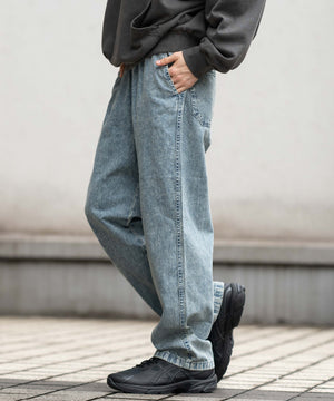 デニム淡加工  モデル：175cm L着用