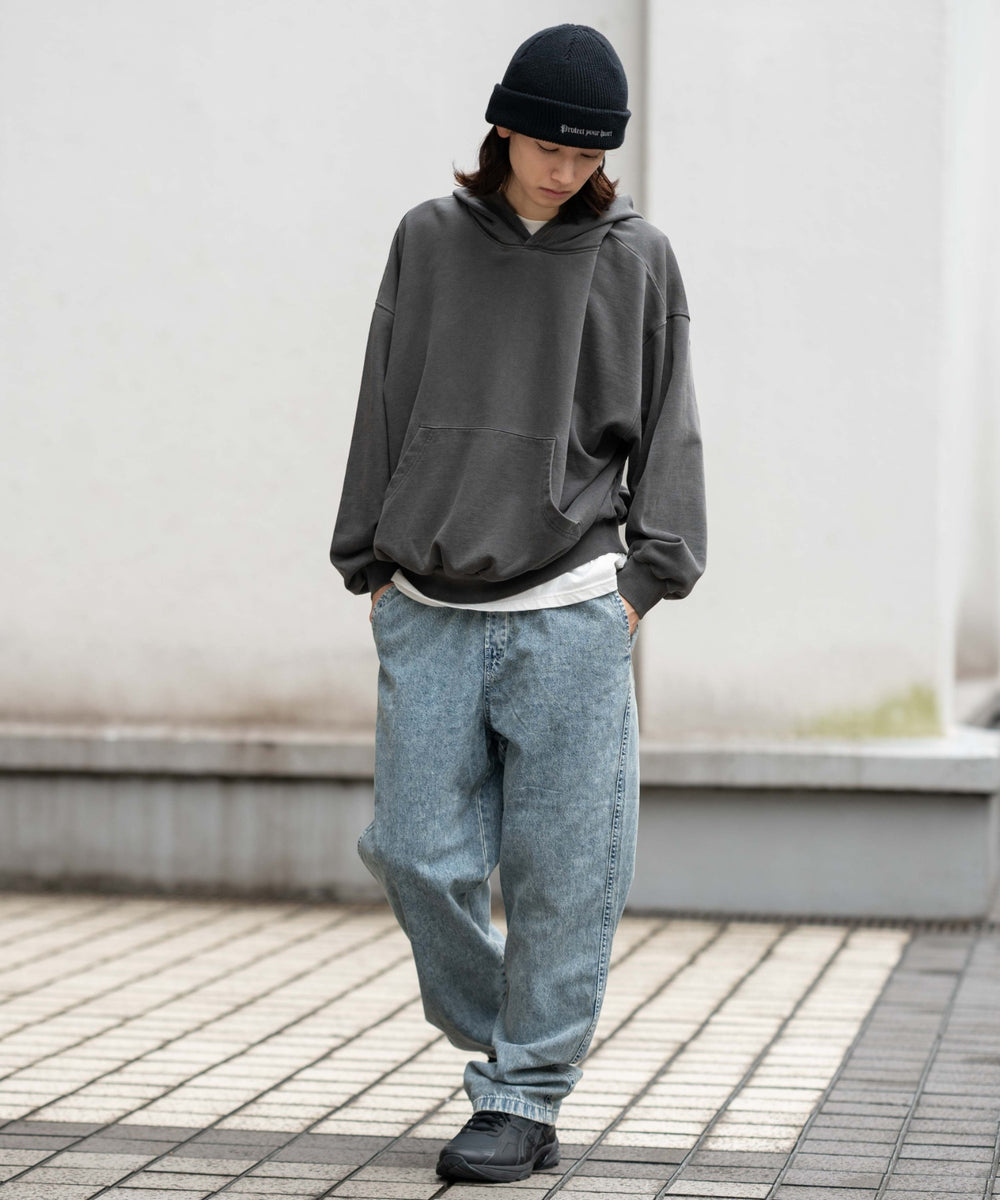 デニム淡加工  モデル：175cm L着用