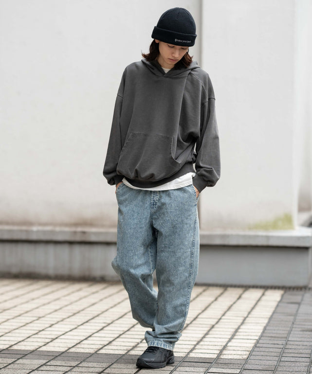 デニム淡加工  モデル：175cm L着用