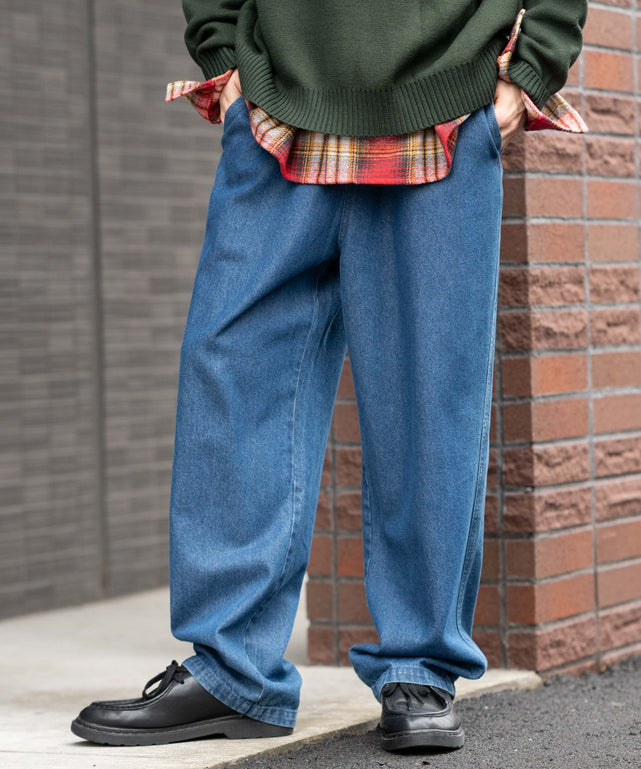 デニム中濃加工  モデル：175cm L着用