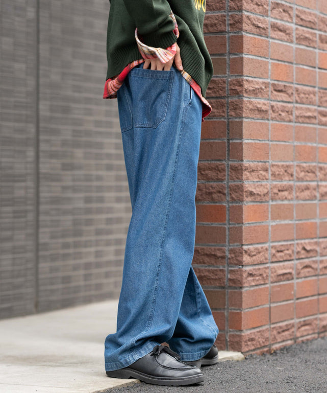 デニム中濃加工  モデル：175cm L着用