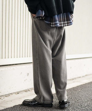 グレー モデル：175cm L着用