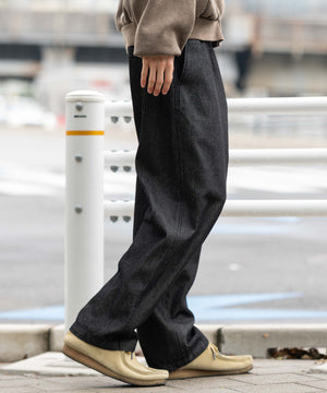 ブラック モデル：175cm L着用