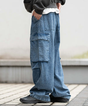 デニム淡加工 モデル：175cm L着用