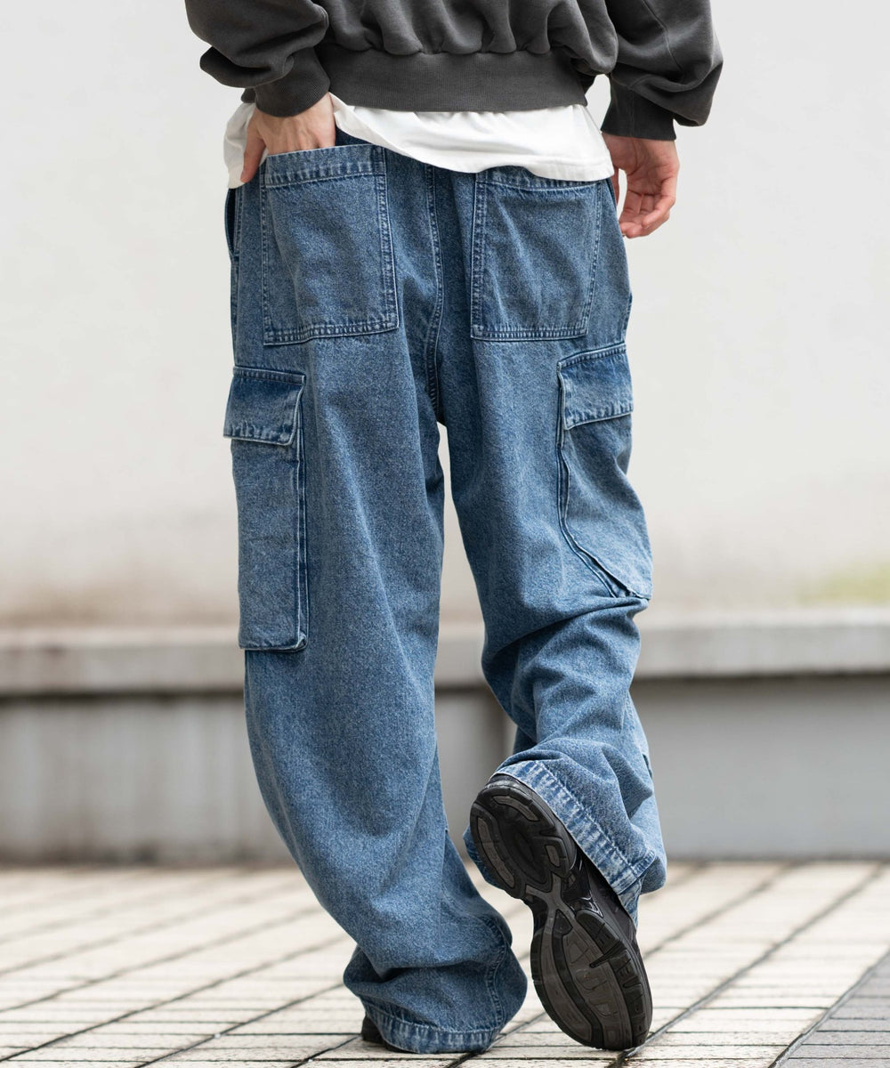 デニム淡加工 モデル：175cm L着用