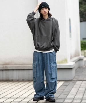 デニム淡加工 モデル：175cm L着用