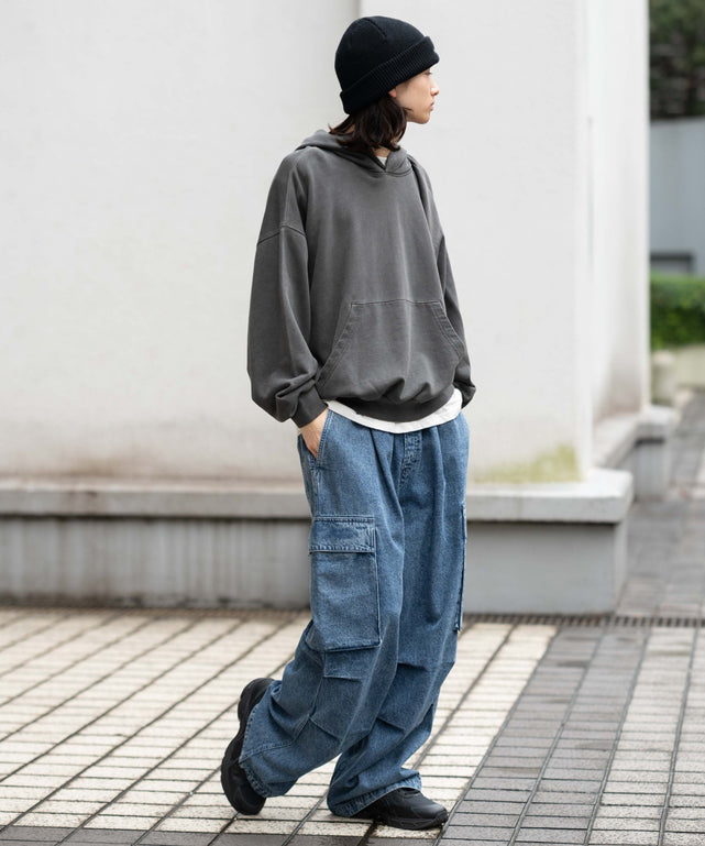 デニム淡加工 モデル：175cm L着用