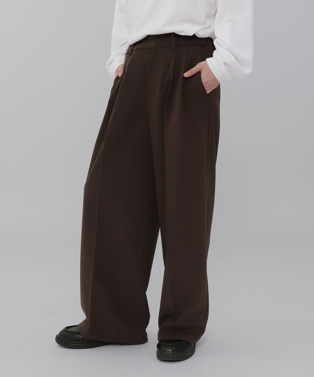 ブラウン モデル：175cm L着用