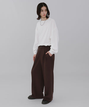 ブラウン モデル：175cm L着用