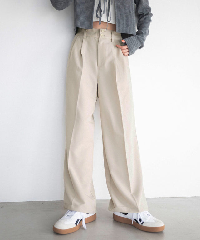 Lベージュ モデル：161cm S着用