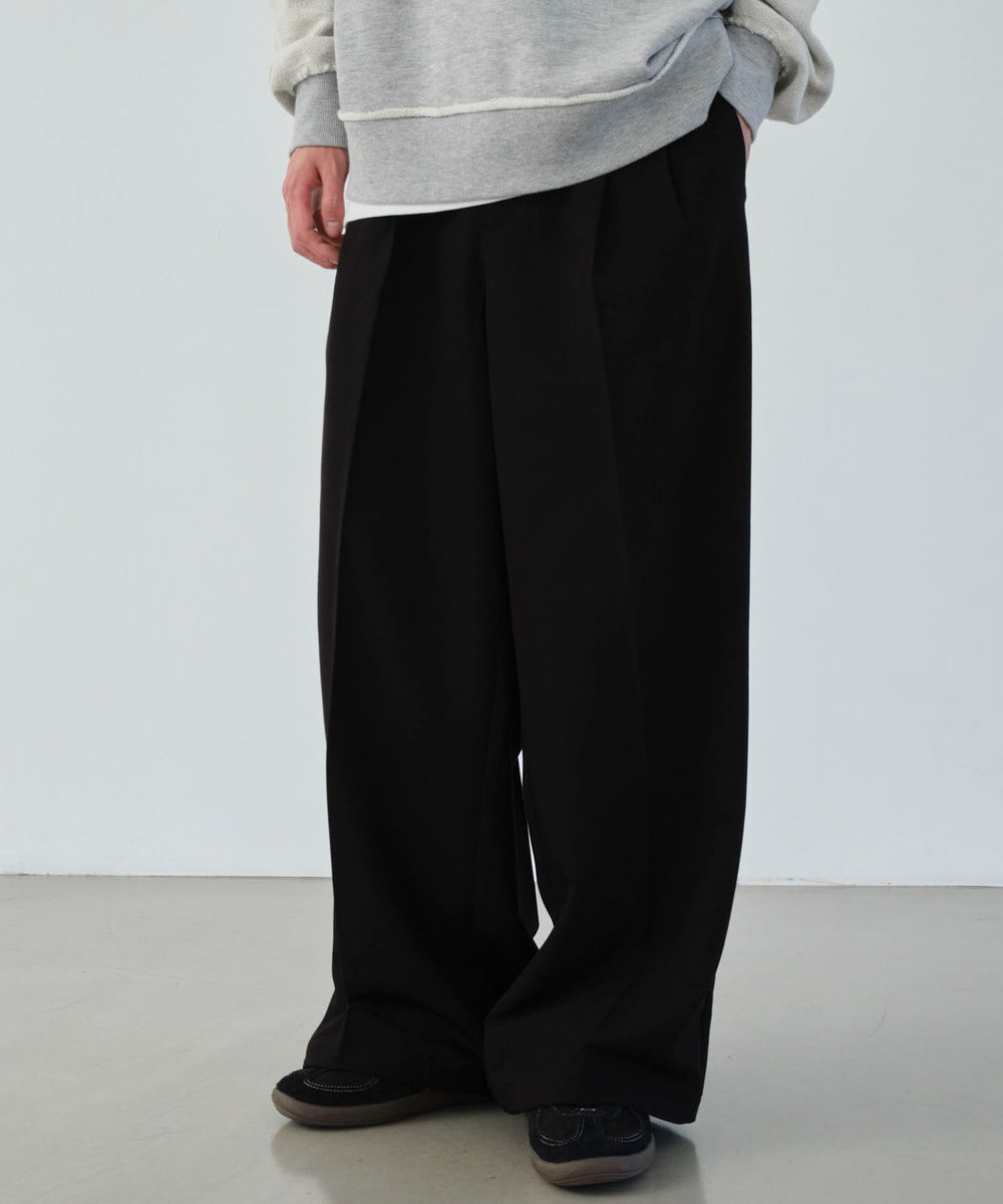 ブラック モデル：177cm L着用