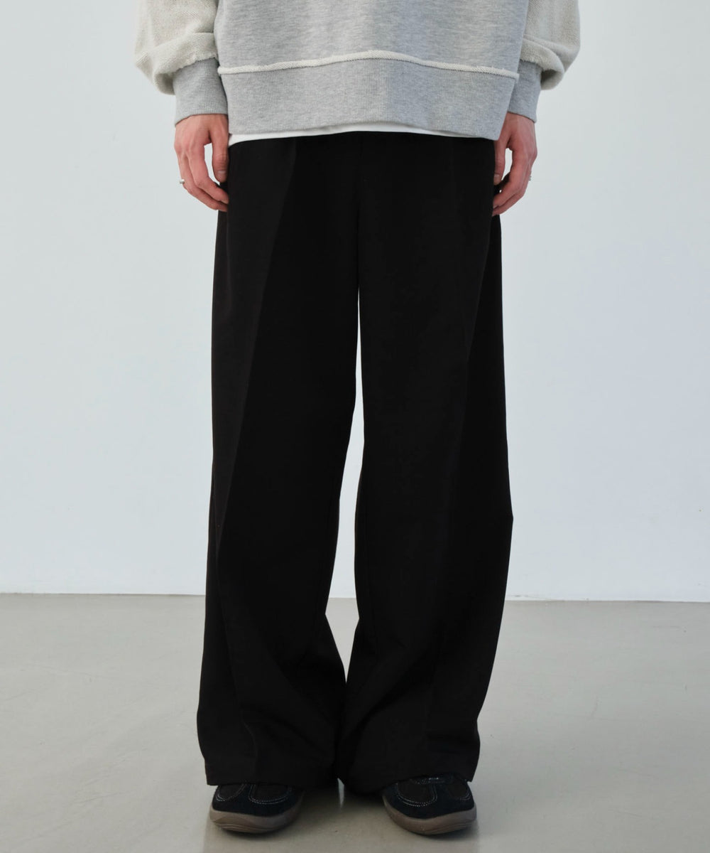 ブラック モデル：177cm L着用