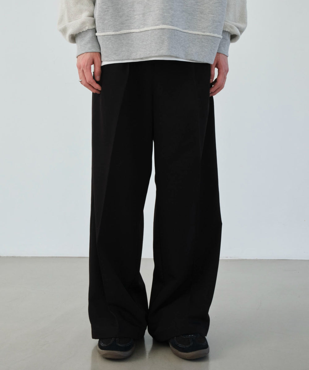 ブラック モデル：177cm L着用