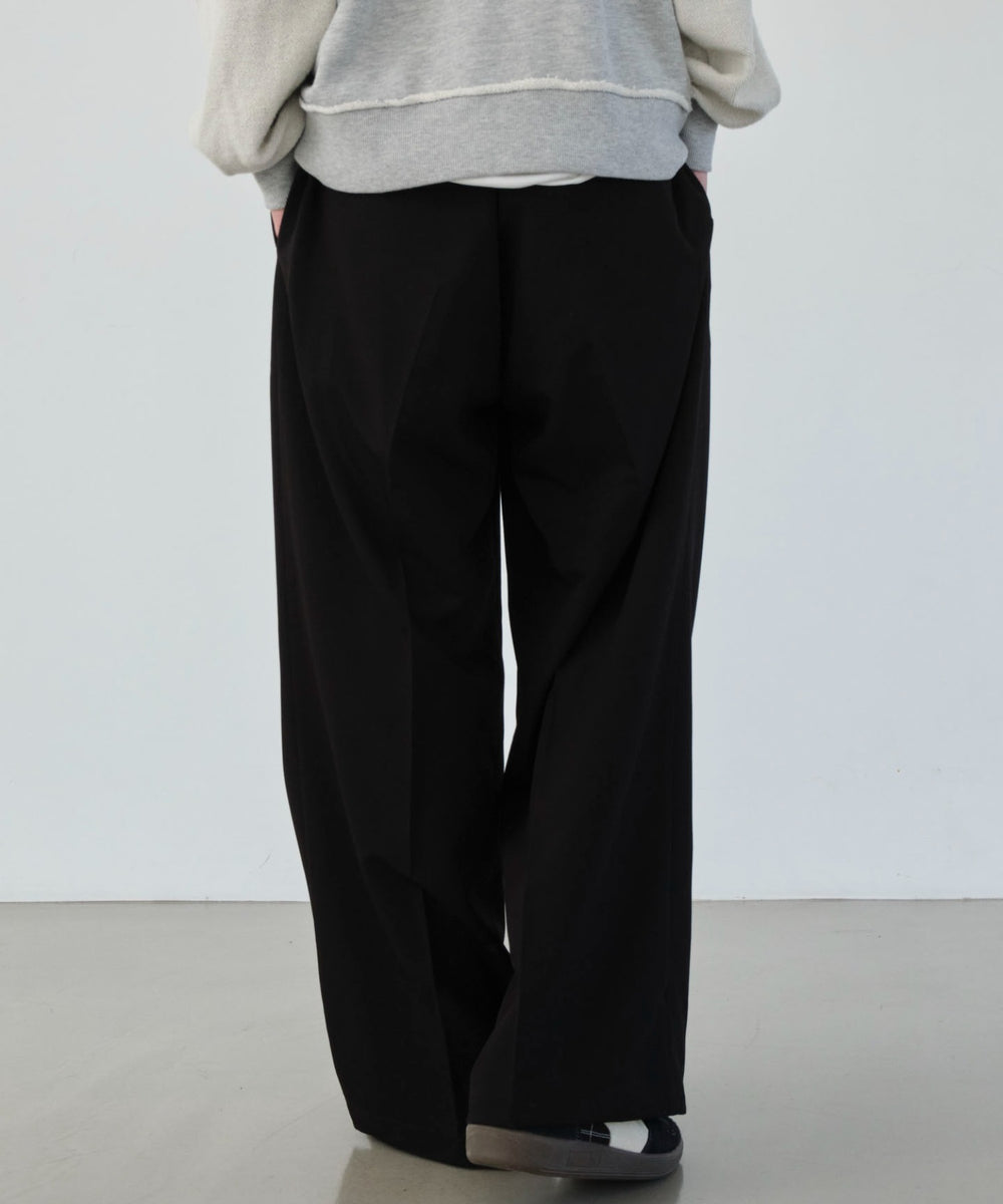 ブラック モデル：177cm L着用