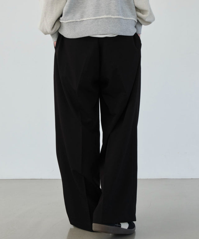 ブラック モデル：177cm L着用