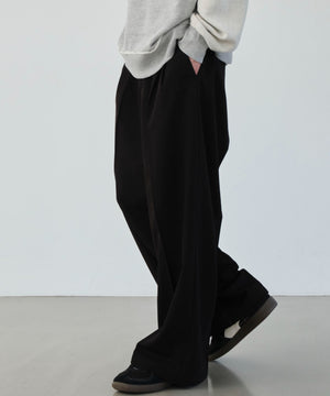 ブラック モデル：177cm L着用