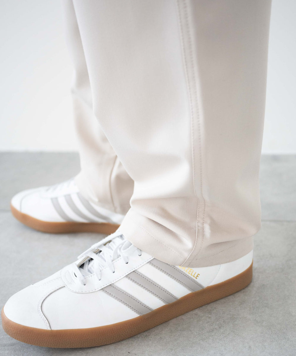 TRイージーストレートパンツ